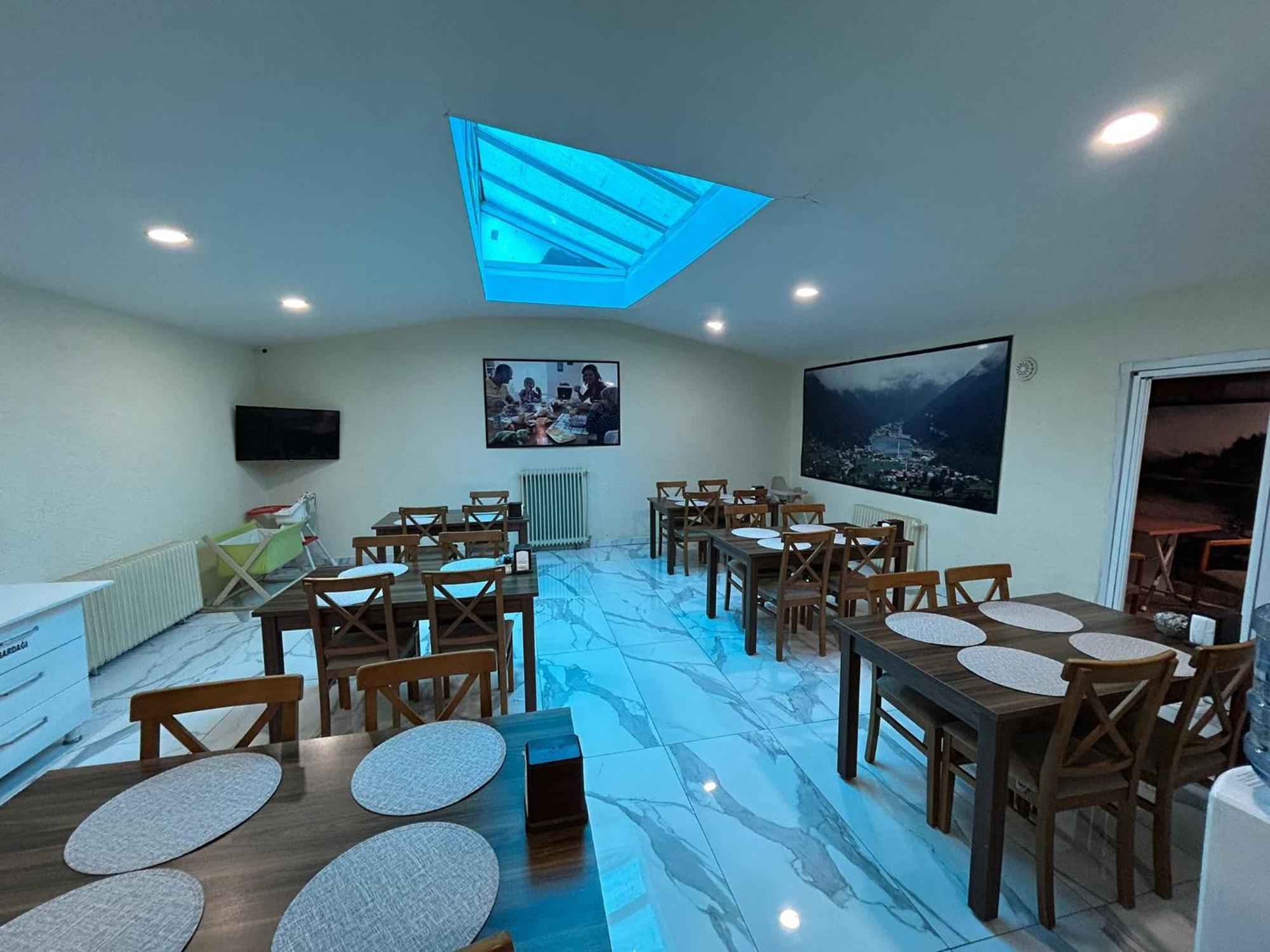 Naval Hotel Yalova Exterior foto